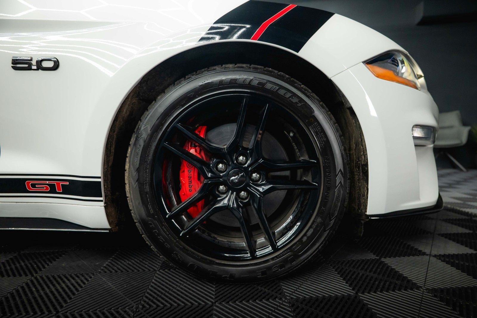 Fahrzeugabbildung Ford Mustang Shelby GT 500 5.0 V8 PREMIUM *ACC*LED*