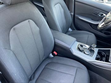 BMW 330 - 6