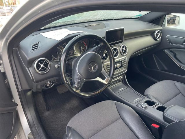 Mercedes-Benz A 180 BlueEfficiency NAVI+SHZ+KEYLESS GO+