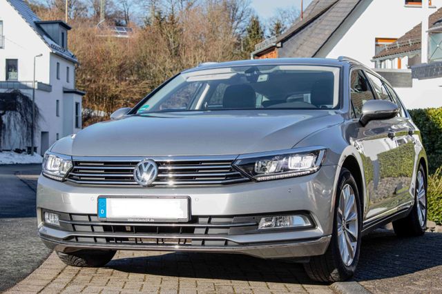 Volkswagen Passat Variant Highline BMT/Start-Stopp AHK ACC