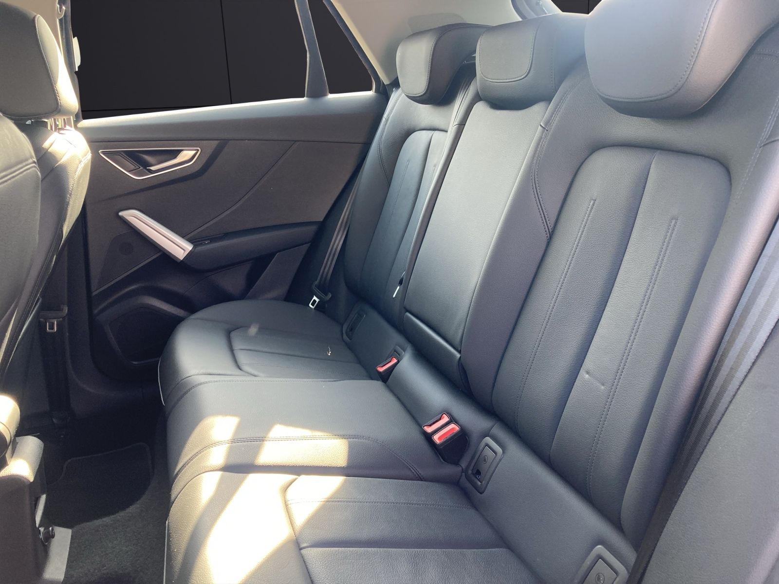 Fahrzeugabbildung Audi Q2 35 TFSI S-line S-tronic LED Navi AVC ACC RFK