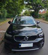Volvo XC40 B4 AWD Momentum Pro DCT Momentum Pro - Volvo XC40 von privat