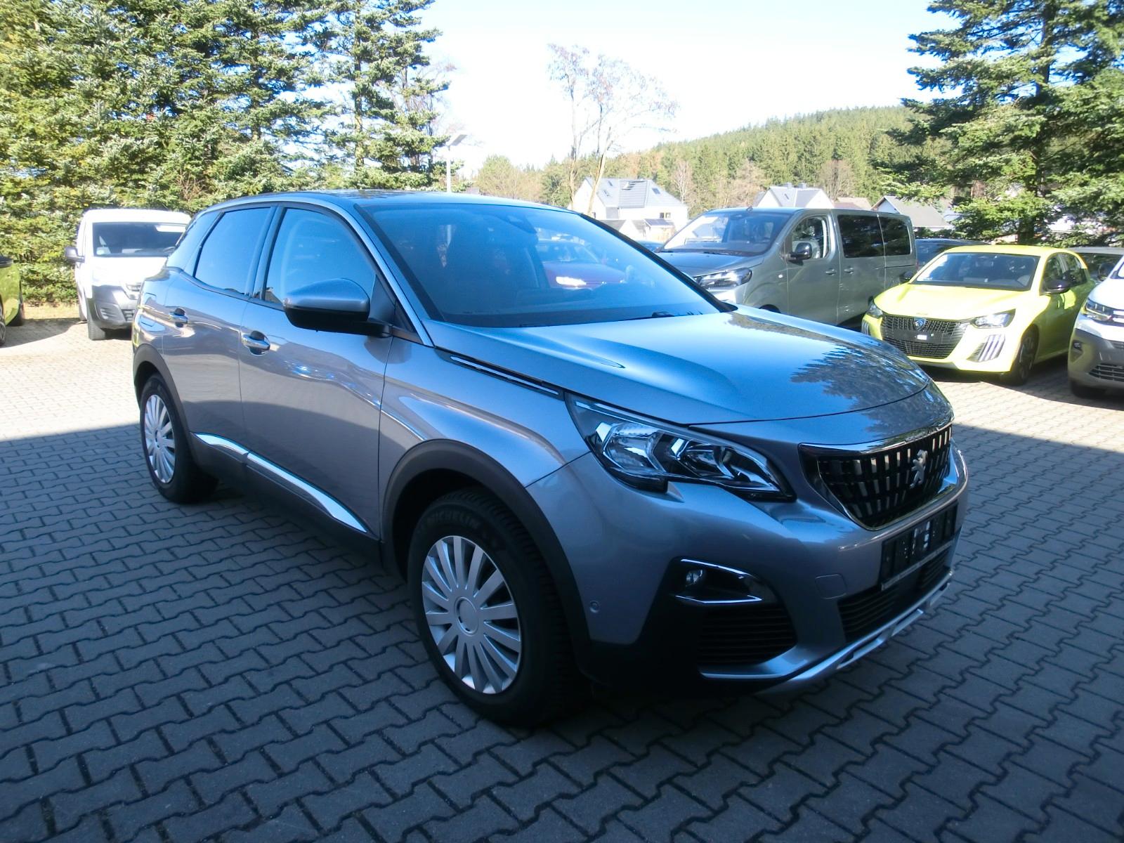 Peugeot 3008 Allure Pure Tech 130 EAT8