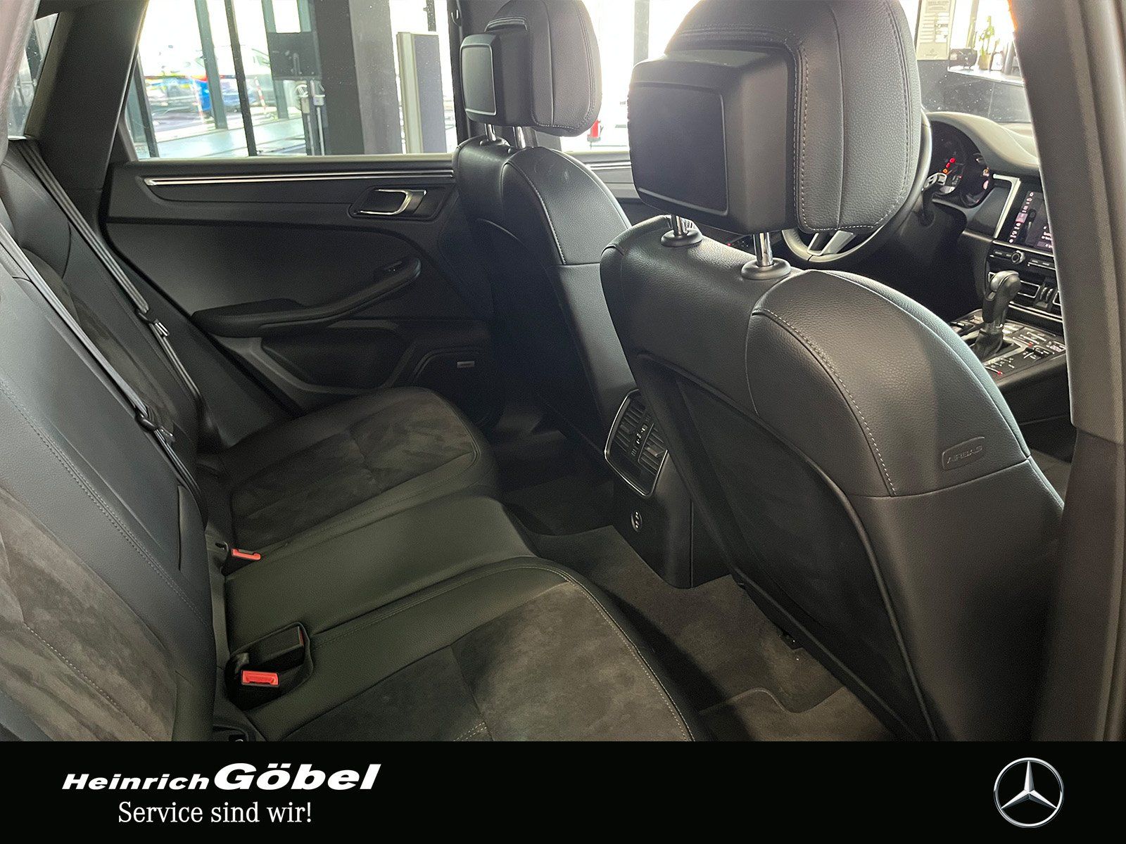 Fahrzeugabbildung Porsche Macan PANO+360°KAMERA+BOSE+CARPLAY+PASM+PDLS+