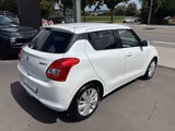 Suzuki Swift Comfort *Checkhehft Suzuki* - Suzuki Swift Comfort mit Benzin-Antrieb