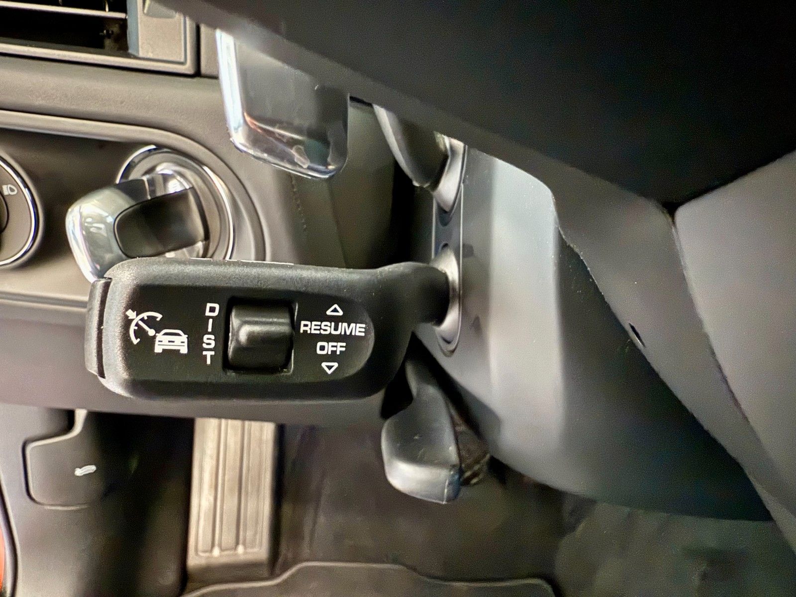Fahrzeugabbildung Porsche Macan S Burmester/ACC/Luftfederung/Panorama/21"