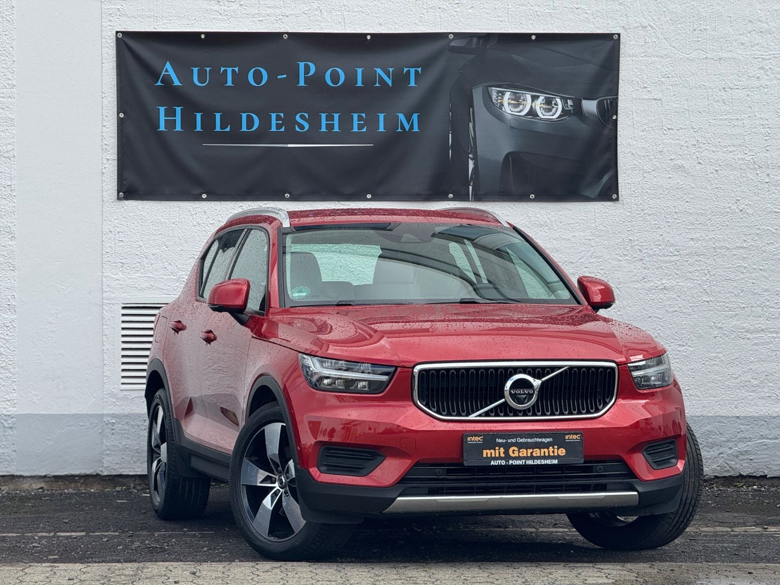 Volvo XC40 Momentum 2WD"LED"360 KAMERA"NAVI"TEILLEDER"