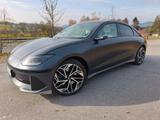 Hyundai IONIQ 6 77,4kWh 4WD Uniq 20" AHK,HUD, BOSE,Pano - Hyundai IONIQ 6 mit Schiebedach