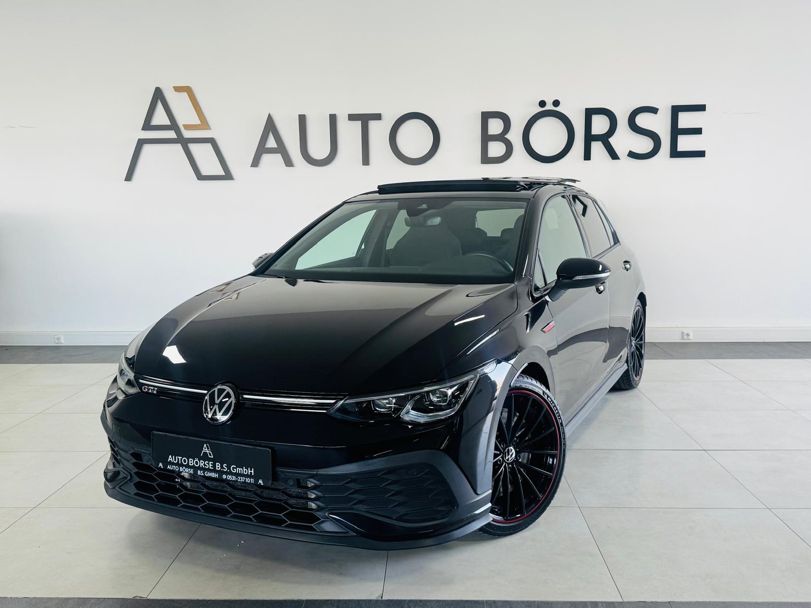 Volkswagen Golf GTI Clubsport BlackStyle*AKRAP*PANO*MATRIX*