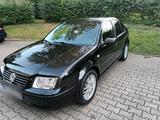 Volkswagen Vw Bora 2.3 V5 Highline Automatik TÜV Neu - Volkswagen Bora in Dortmund