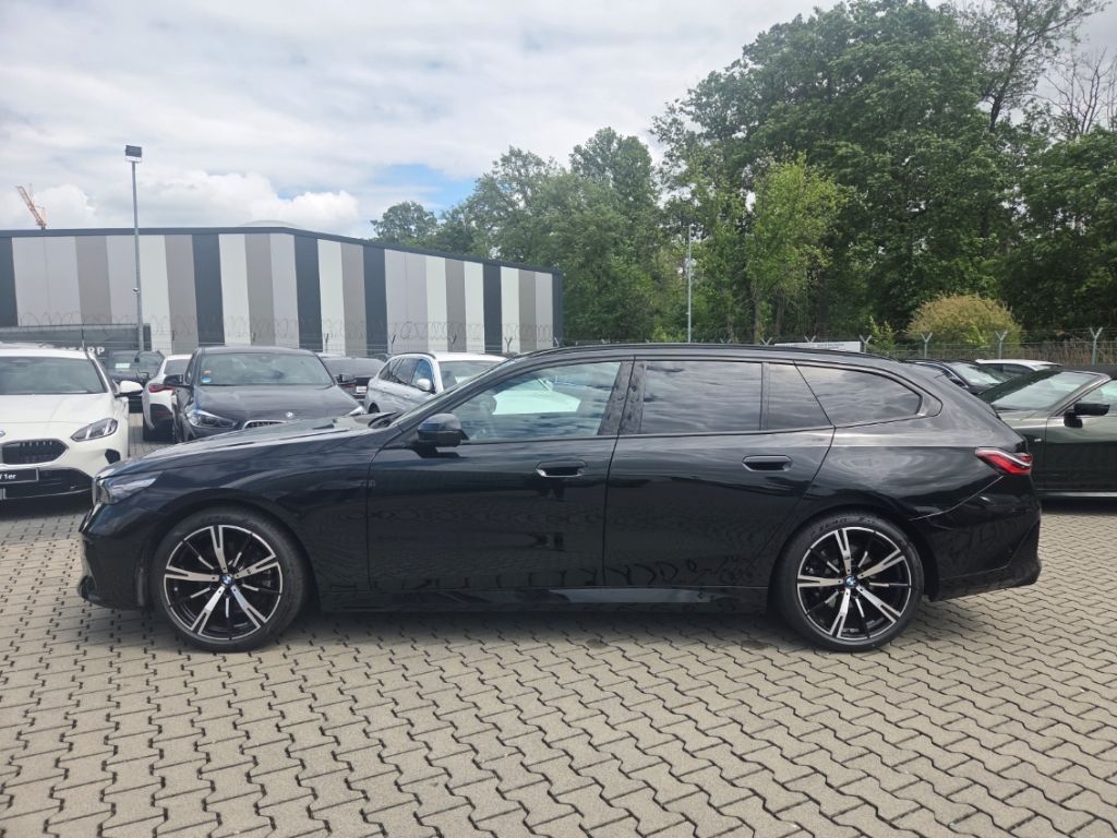 BMW 520 iA Tour M-Sport AHK 20''SRneu St.-Hzg. DA P foto 3