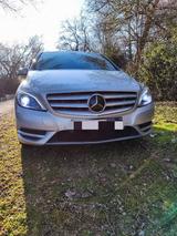 Mercedes-Benz B 180 BlueEFFICIENCY 90kW - Mercedes-Benz B 180 aus 2011
