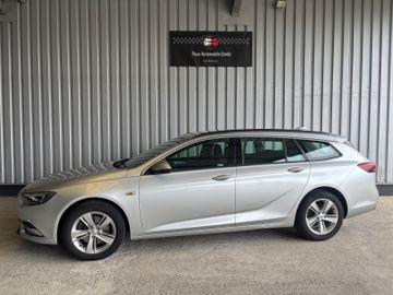 Opel Insignia - 1