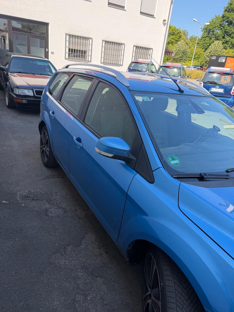 Ford Focus 2010 — engine 1.560 cm³, 109 HP (80kW)