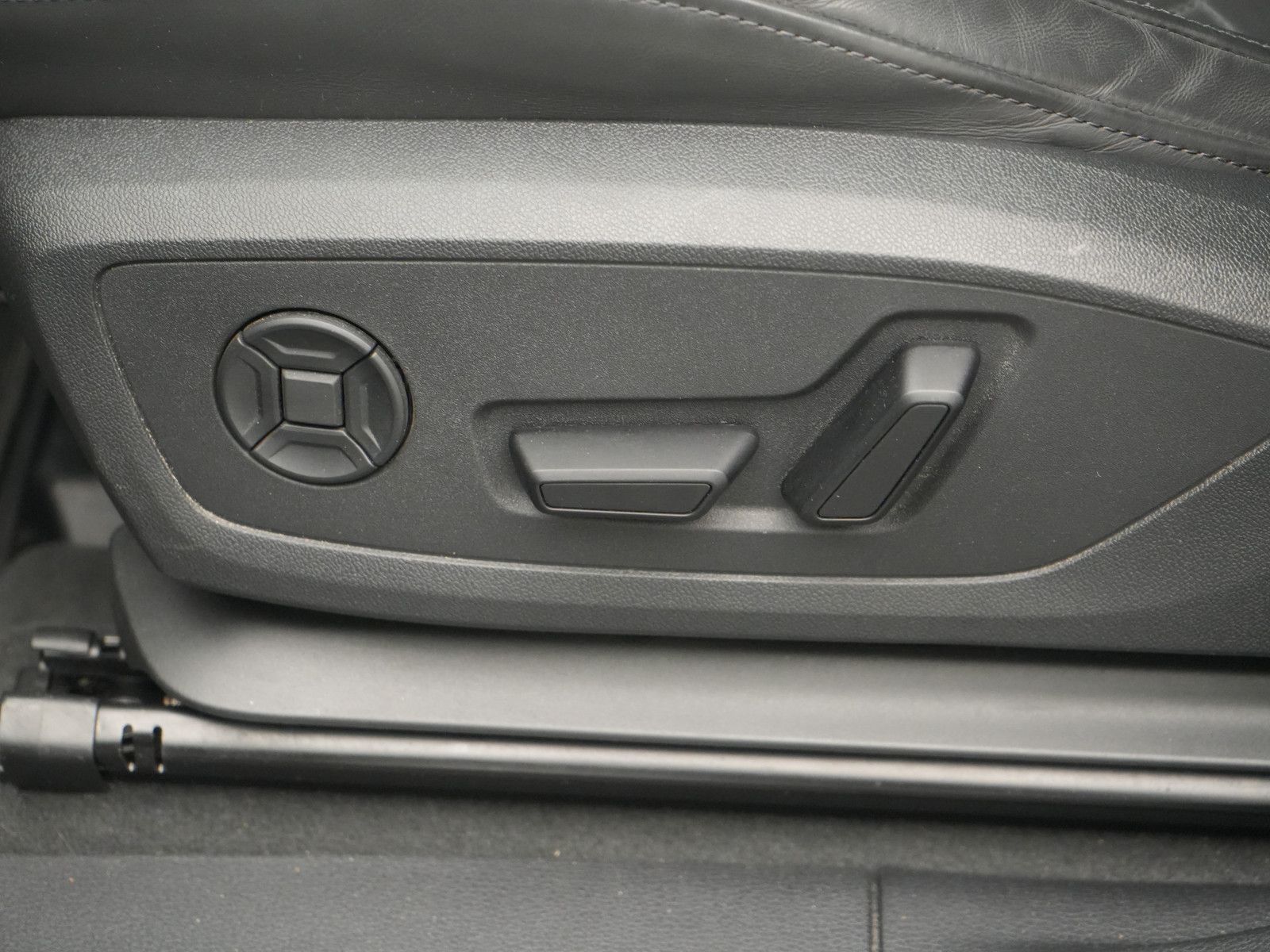 Audi RSQ3 - Bild 24