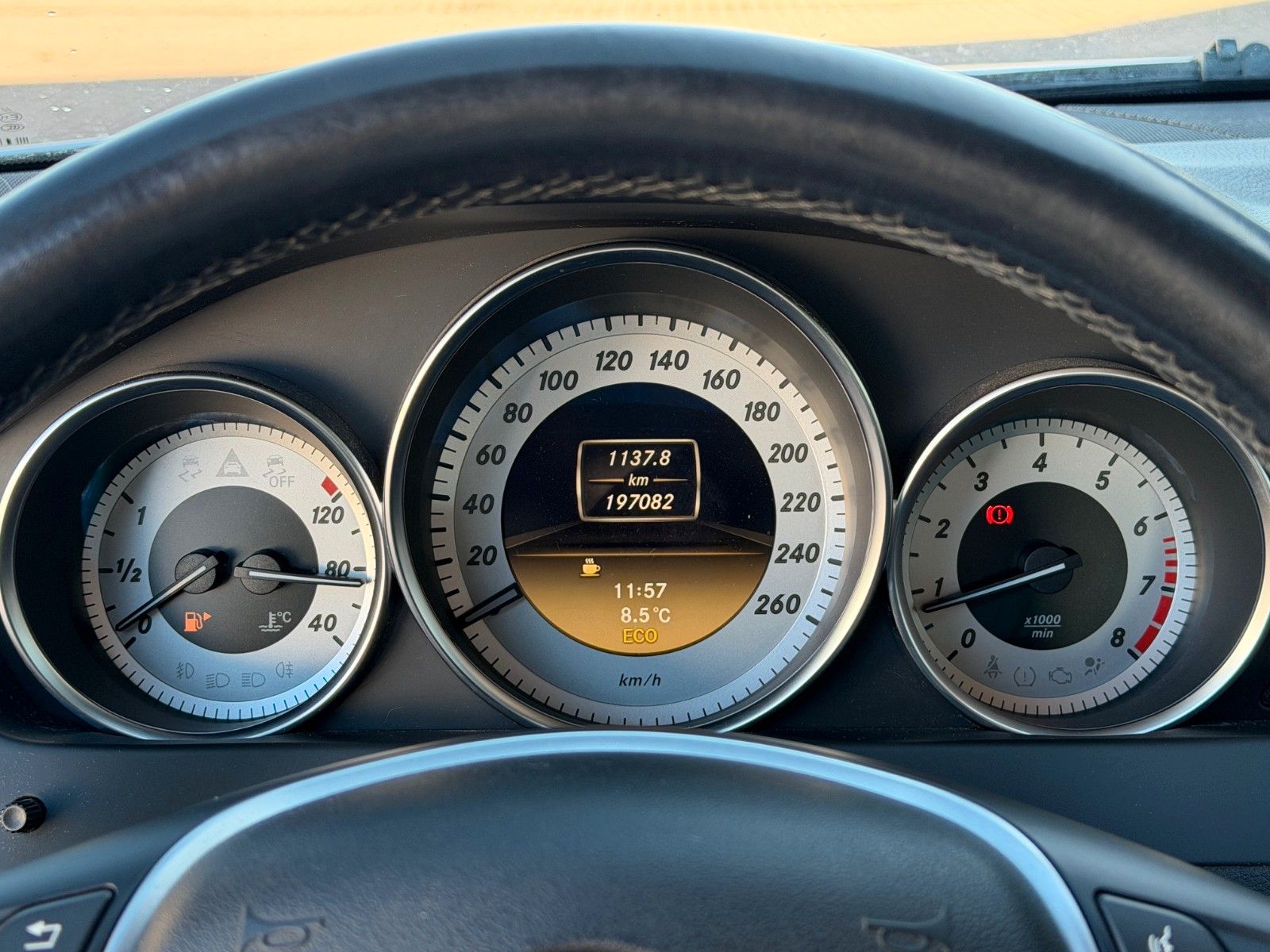 Fahrzeugabbildung Mercedes-Benz C180 CGI AVANTGARDE *Klima*Sitzhzg*AHK*PDC*USB*