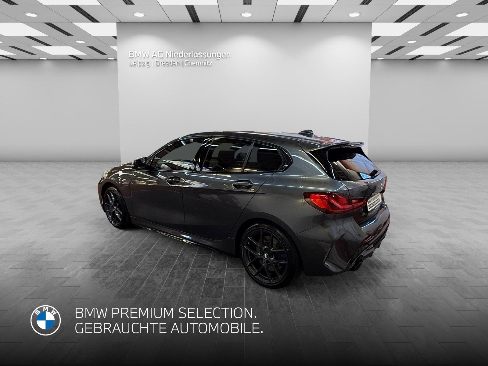 BMW M135i xDrive LiveCockpitProf Head-Up Kamera