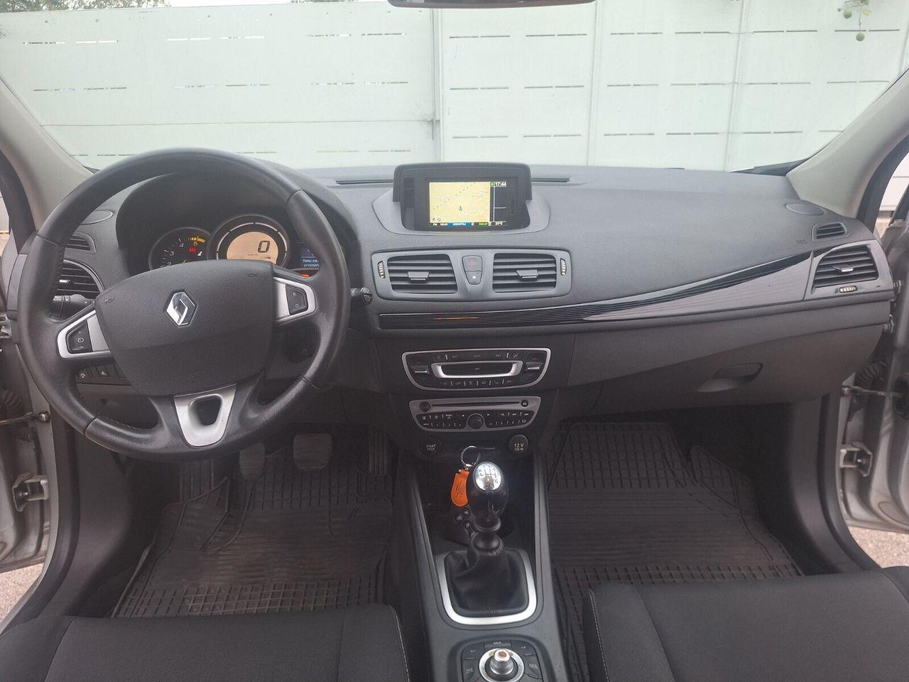 Renault Megane 2012 — photo 15