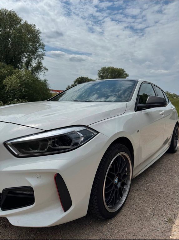 Image of BMW 118