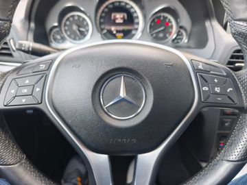 Mercedes-Benz E 350 CGI BE