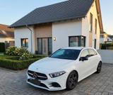 Mercedes-Benz A 220 AMG-Night-MBUX-Widescreen-Reifen sehr gut