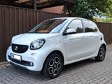 Smart ForFour 1.0 52kW - Automatik Navi Kamera JBL  - Smart ForFour in Hannover