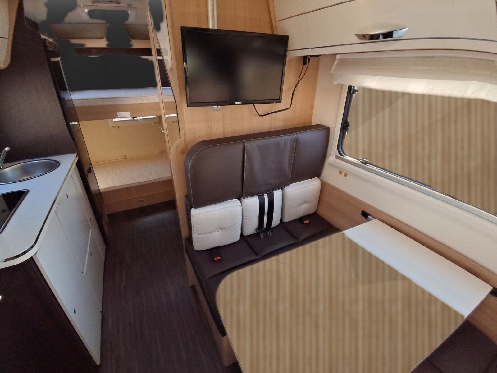 Fahrzeugabbildung Forster A 699 DVB Luftfederung Sat/TV Solar Markise