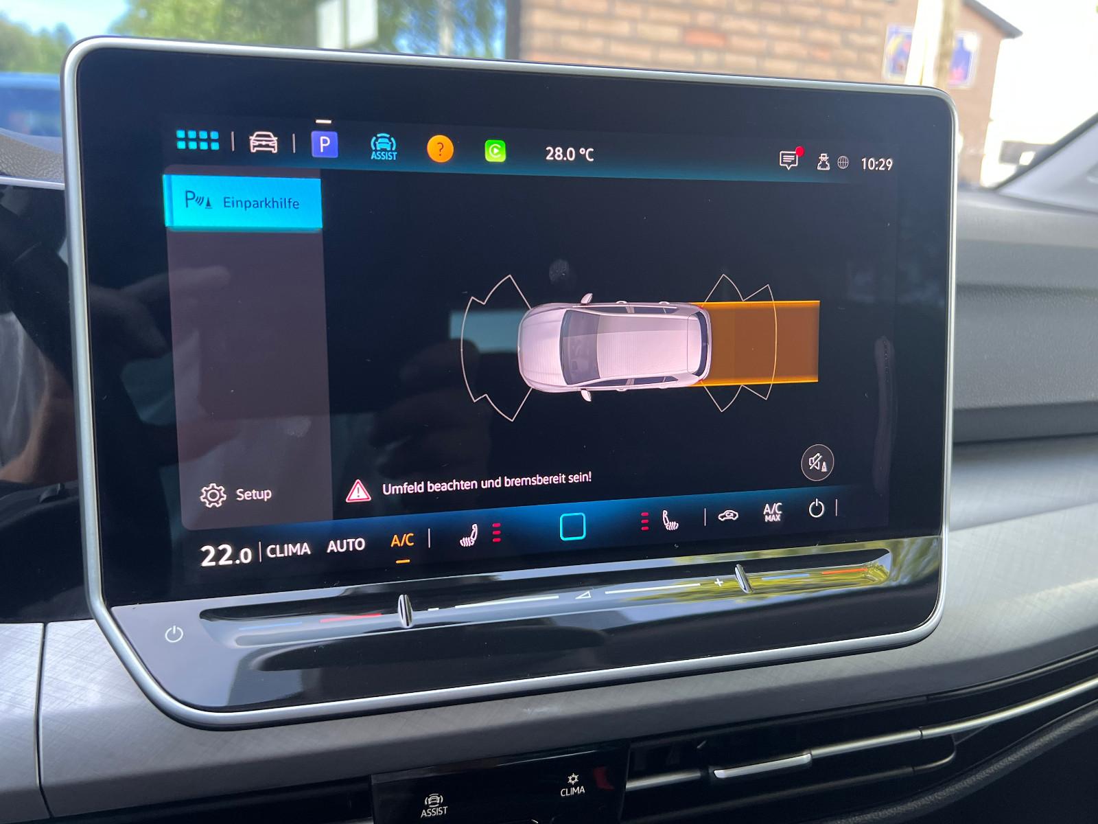 Volkswagen Golf VIII Lim. Life 1.5 eTSI DSG -NAVI -PDC -LED, миниатюра 17