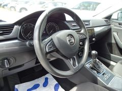 Fahrzeugabbildung Skoda Superb Combi Active