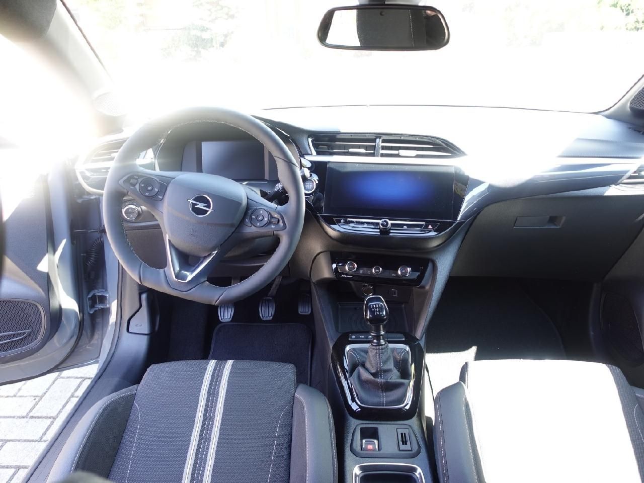 Fahrzeugabbildung Opel Corsa F 1,2 GS Line