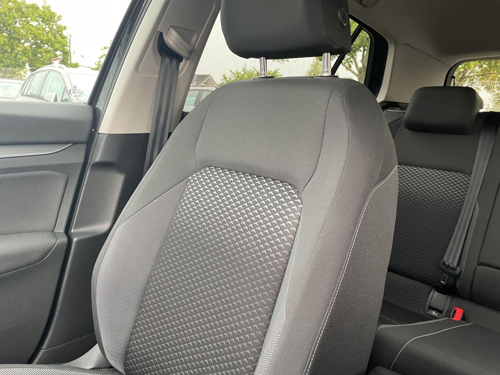 Volkswagen Golf VIII 1.5 TSI 6-Gang Active App-Connect, миниатюра 14