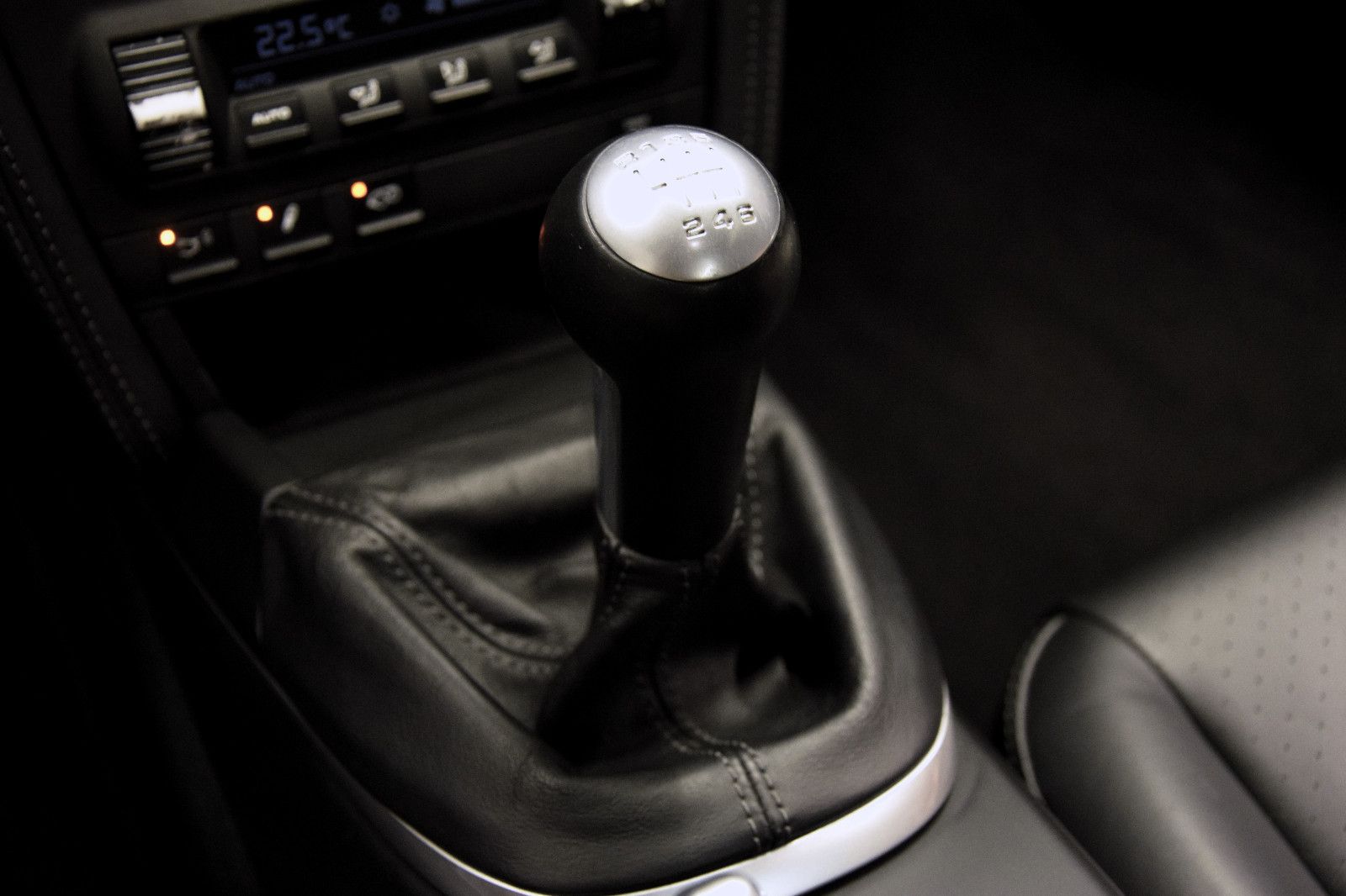 Fahrzeugabbildung Porsche 911 Carrera 4 S Coupe Navi Sportababgas Xenon