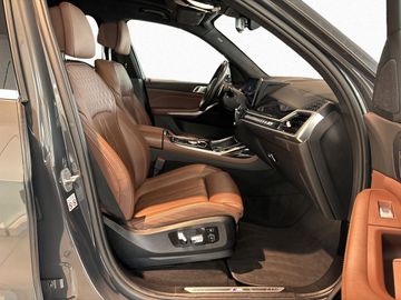 BMW X7 - 11