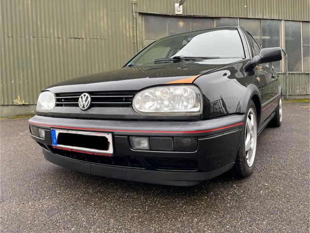 Volkswagen Golf 2.0 GTI 20 JAHRE JUBI, ROSTFREI, TÜV 10/25