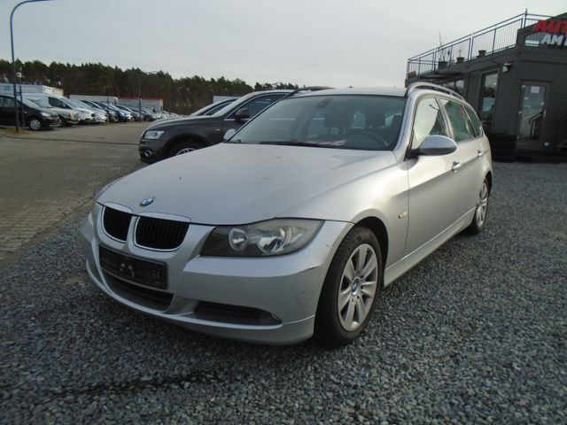 BMW 318i Touring