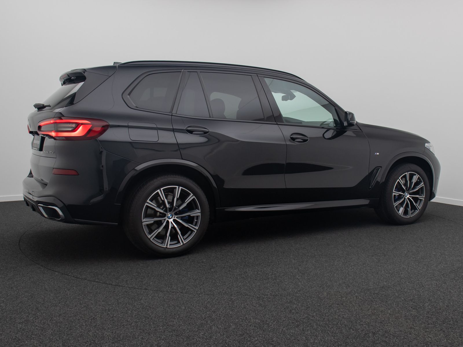 Fahrzeugabbildung BMW X5 xD40d M Sport Laser HUD DAB AHK Panorama Komf