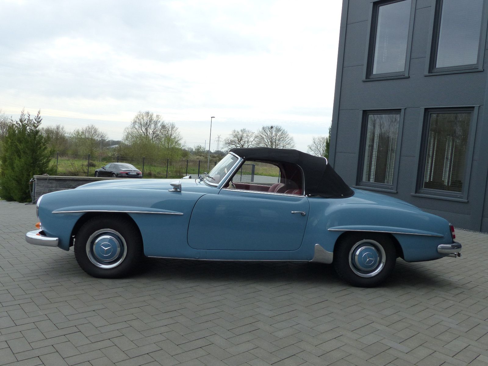 Fahrzeugabbildung Mercedes-Benz 190 SL