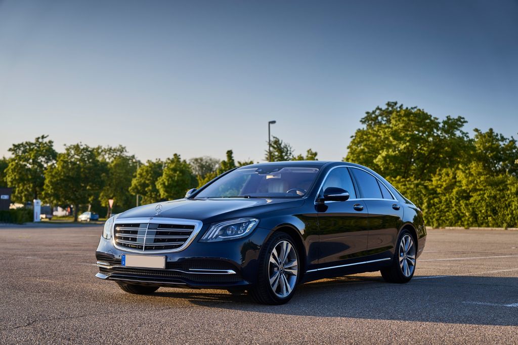 Image of Mercedes-Benz S 560