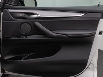 Fahrzeugabbildung BMW X5 xD40d M Sport Kamera Panorama HUD DAB H/K AHK