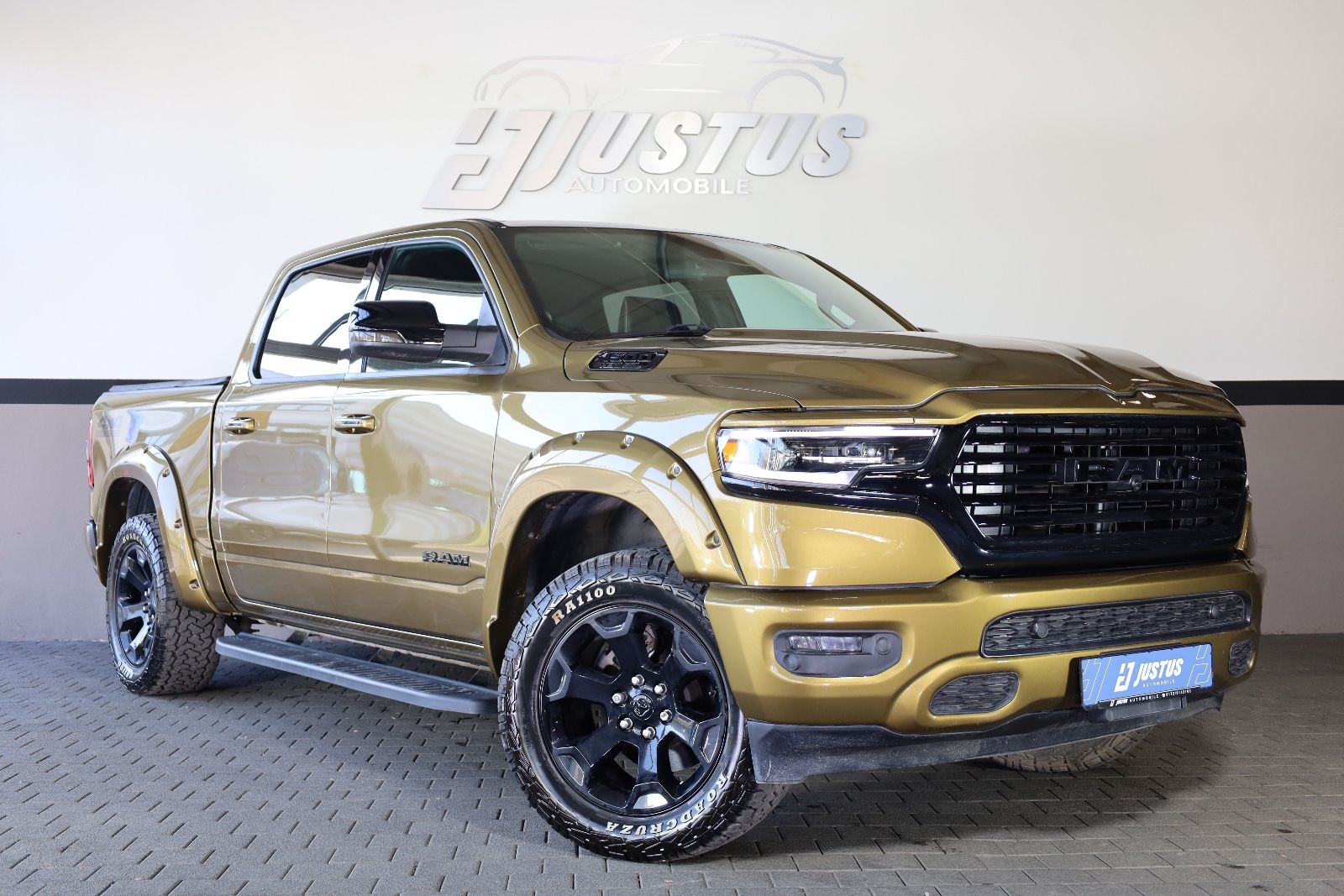 Dodge RAM - 1