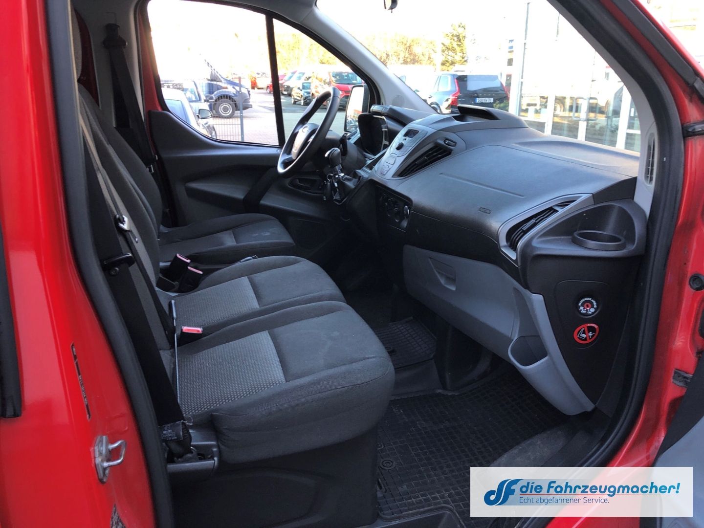 Fahrzeugabbildung Ford Transit Custom Kombi 300 L1 2.2 TDCi *1495