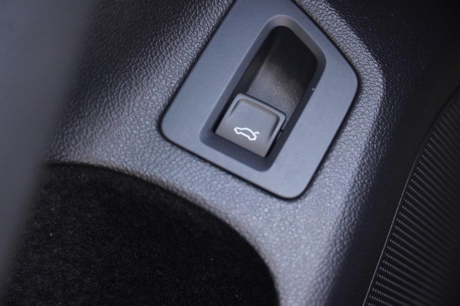 Volkswagen Passat 1.5 16V TSI Business DSG LED AHK, миниатюра 25
