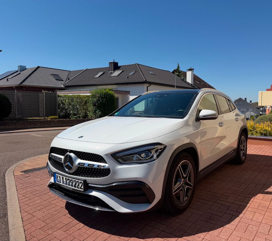 Image of Mercedes-Benz GLA 250