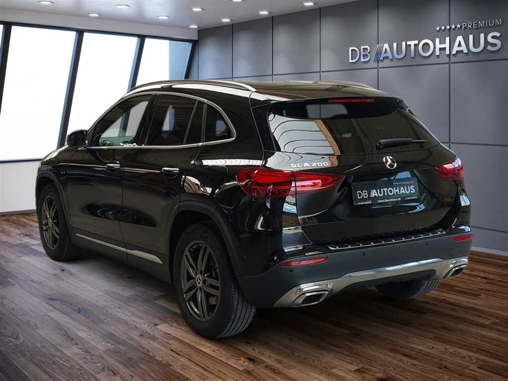 Mercedes-Benz GLA 200 Progressive Line Advanced Plus DCT  foto 6