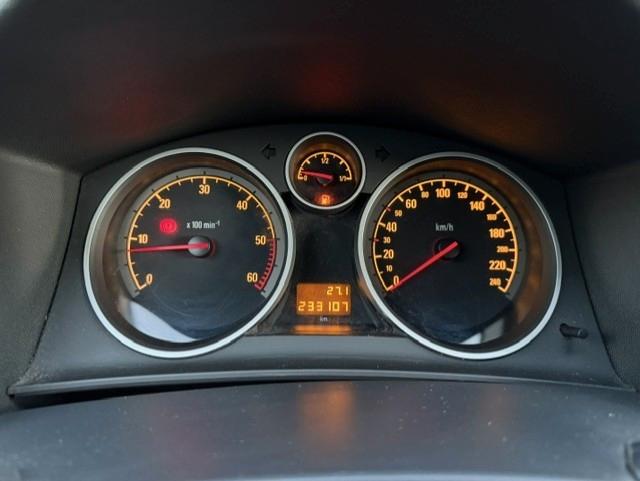 Opel Astra 2007 — photo 13