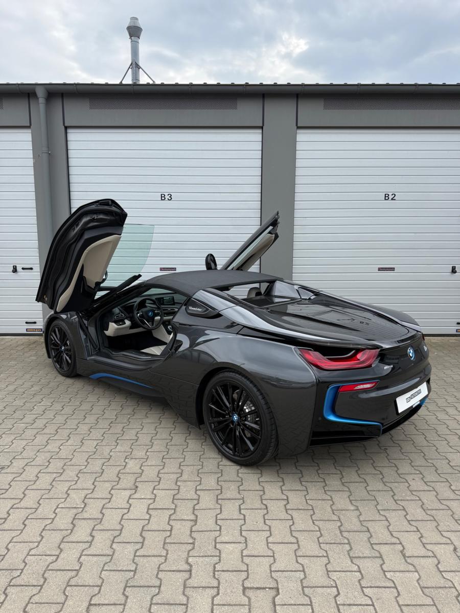 BMW i8 Roadster First Edition+limited+ONE / 200!!!
