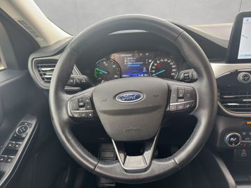 Ford Kuga - 10