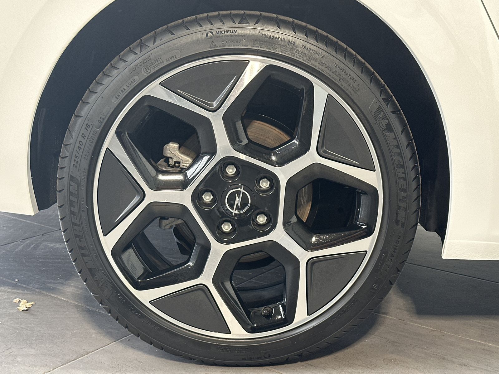 Fahrzeugabbildung Opel Astra ST 1.5 D Ultimate NAV+MATRIX+PANO+HUD+360°