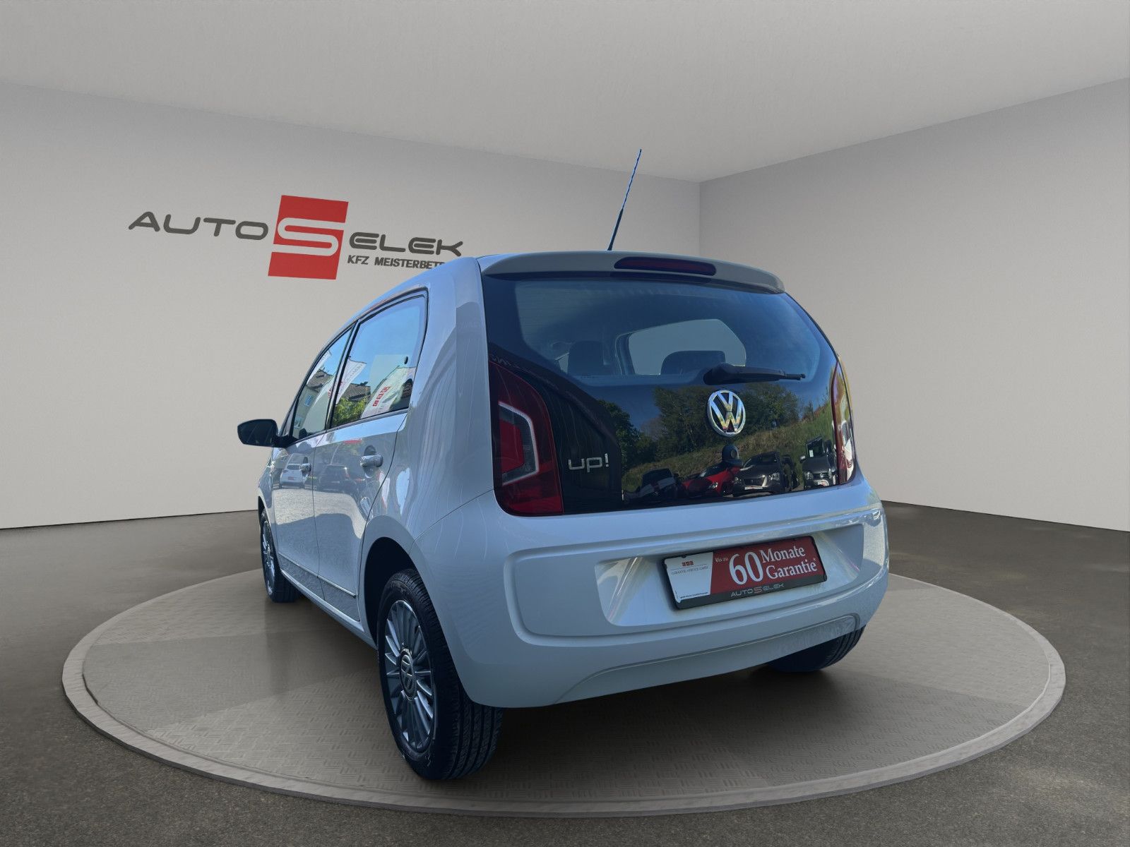 Fahrzeugabbildung Volkswagen up! cheer up! KLIMA 4-TÜRIG AUS 1.HAND