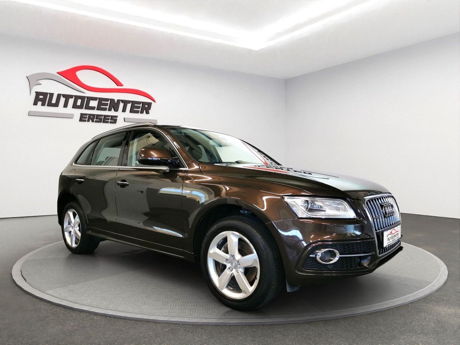 AUDI Q5 3.0 TDI  quattro Navi PDC Panorama